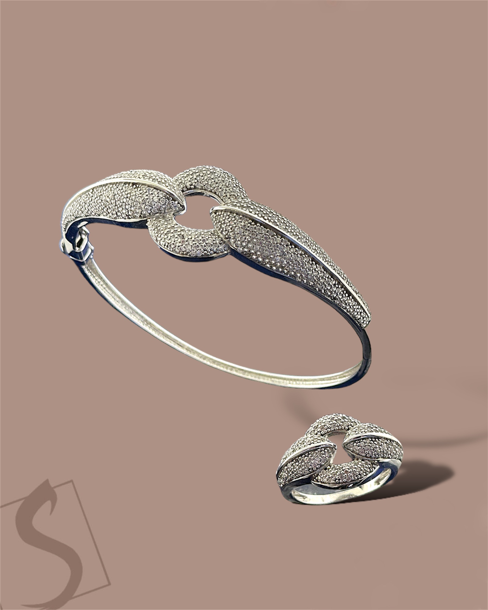 Gold BANGLE | 227980