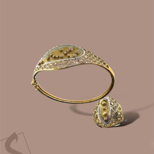 Gold BANGLE | 231300