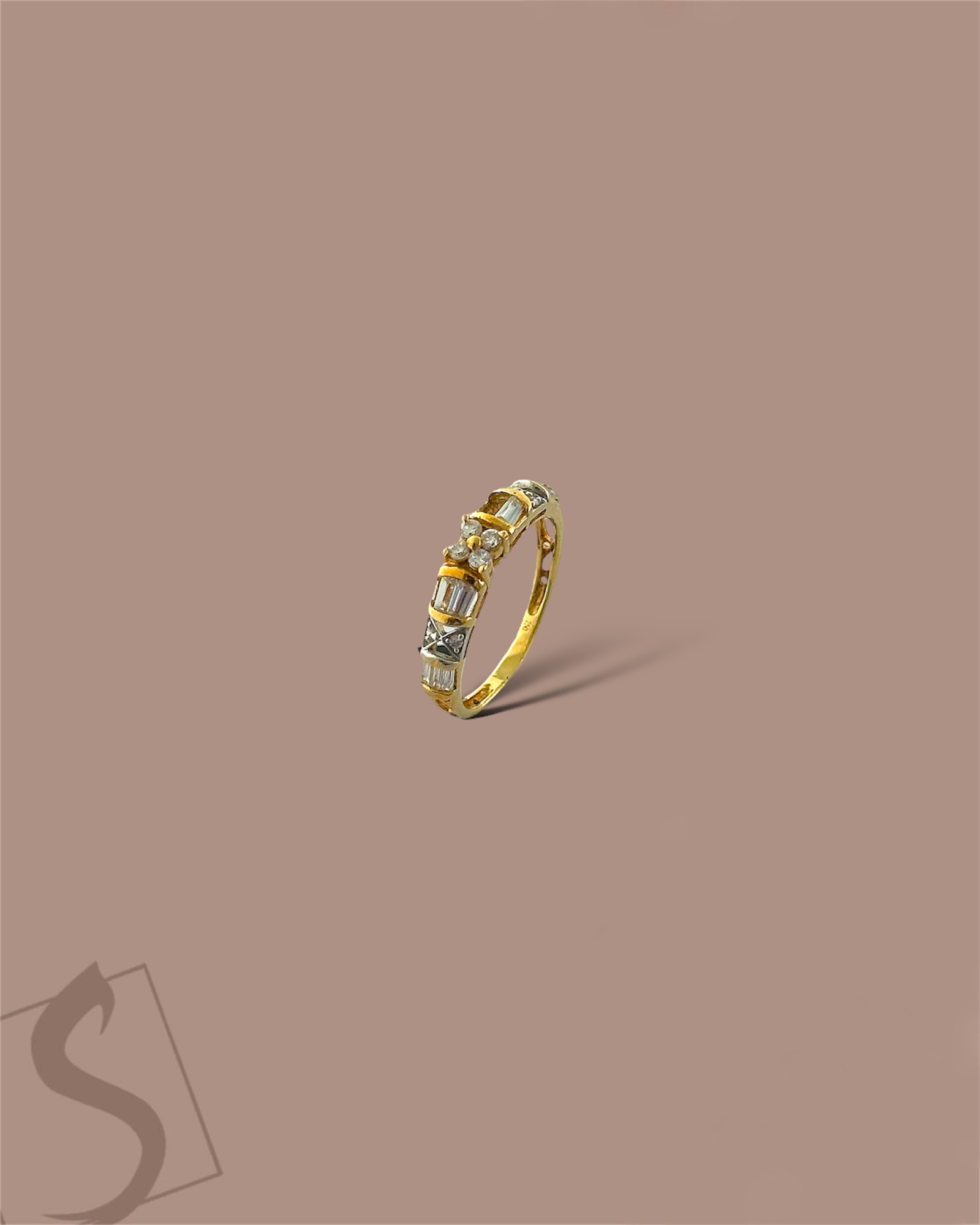 Gold RING | 185153