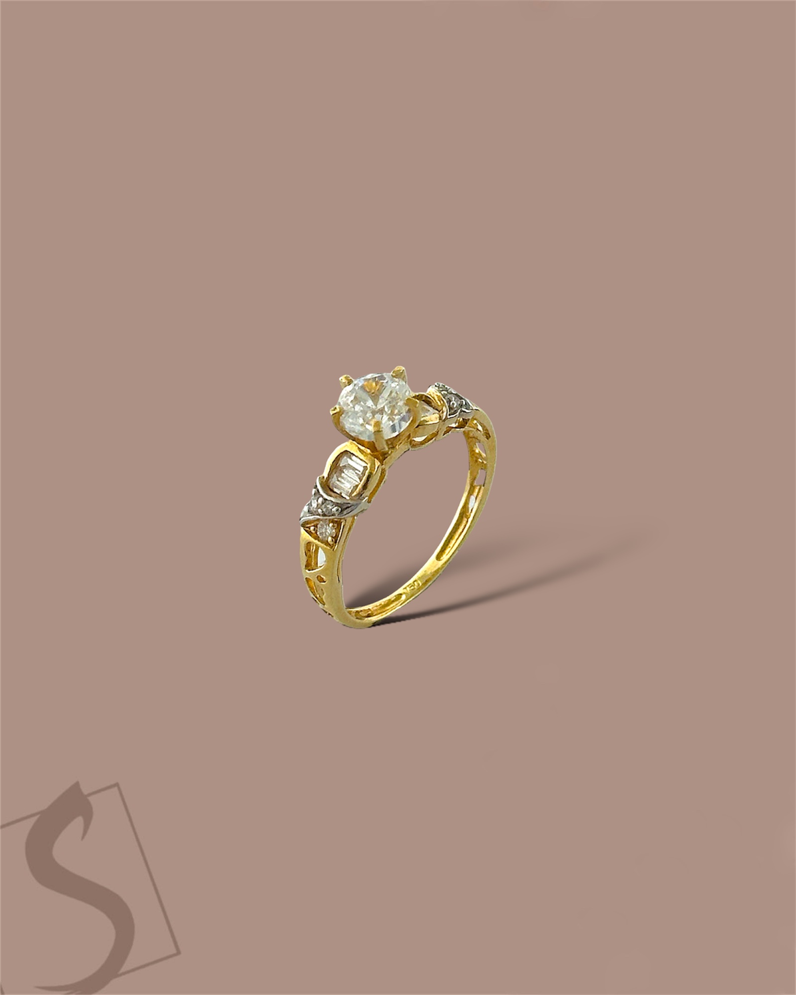 Gold RING | 185164